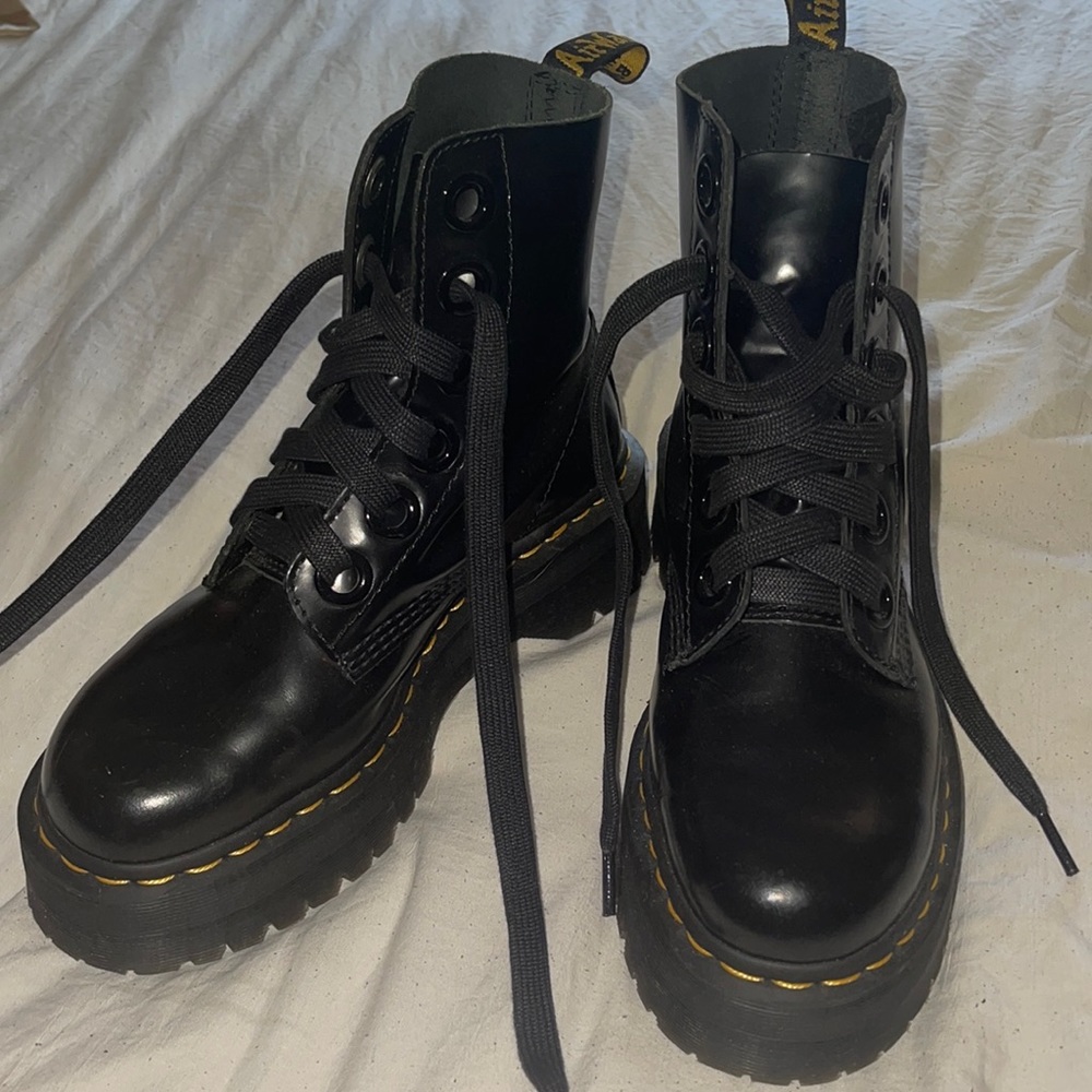 Doc Marten MOLLY WOMEN'S LEATHER PLATFORM BOOTS